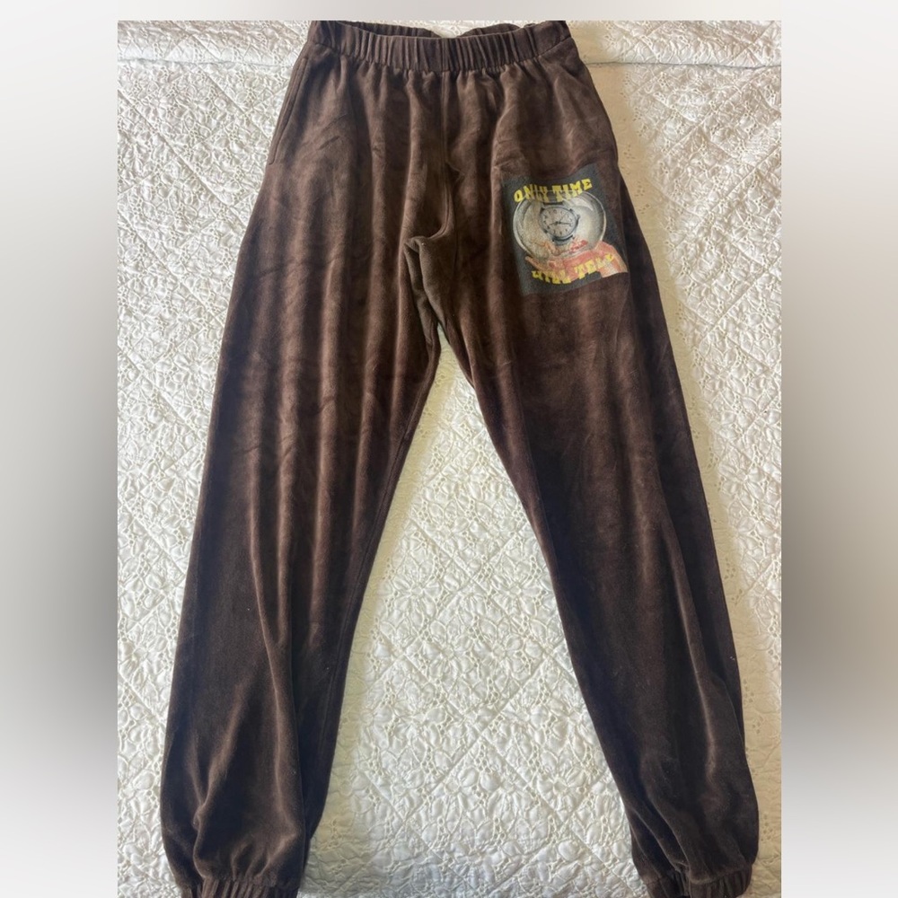 BOYS LIE “Only Time Will Tell” Sweatpants Brown Velour Graphic Sweats